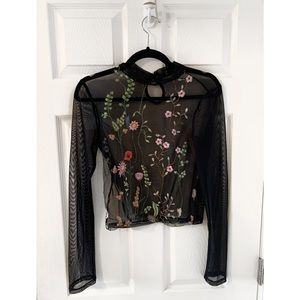 ✨ Mesh Floral Embroidered Top